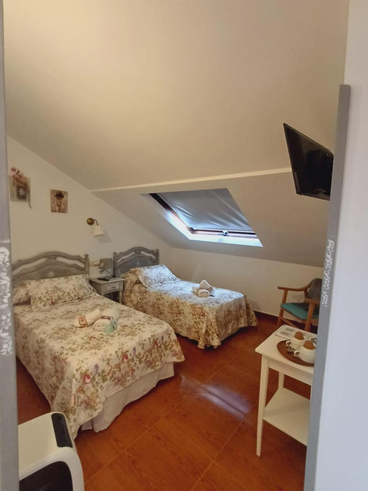 Hotel El Coterin Apartamentos Y Habitaciones Arenas De Cabrales Extérieur photo